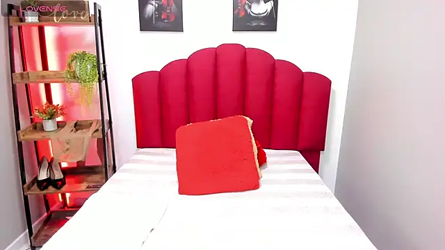 Snapshot of Ashleyyrobert chatting on January 2, 11:16 pm Ashleyyrobert online show from January 2, 11:16 pm