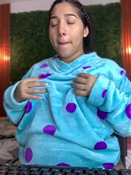 Amandanauty online show from January 4, 2:14 am