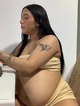 Amandanauty online show from February 8, 3:30 am