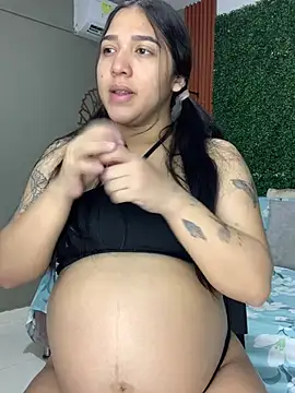 Amandanauty online show from March 2, 7:02 pm