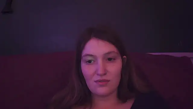 Snapshot of Angelk43 chatting on January 8, 6:59 am Angelk43 online show from January 8, 6:59 am