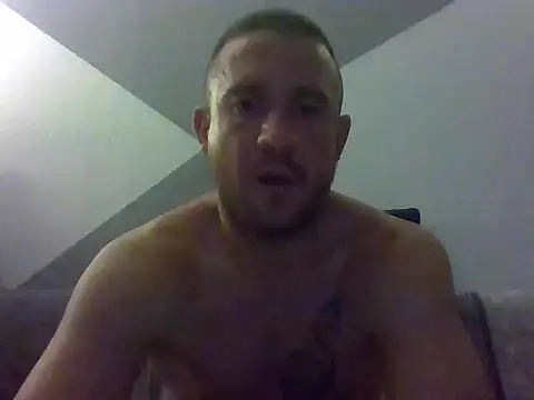 Snapshot of aroj95 chatting on June 9, 9:37 pm aroj95 online show from June 9, 9:37 pm