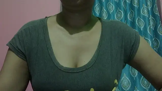 Snapshot of AVNI09- chatting on May 14, 11:39 am AVNI09- online show from May 14, 11:39 am