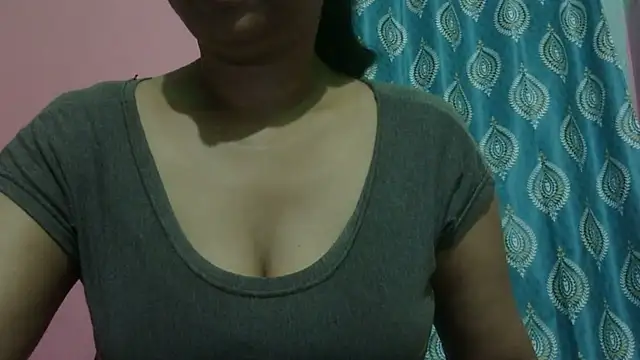 Snapshot of AVNI09- chatting on June 4, 11:27 am AVNI09- online show from June 4, 11:27 am
