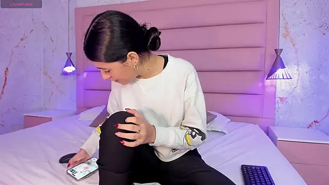 IvySanders1 online show from March 13, 3:22 am