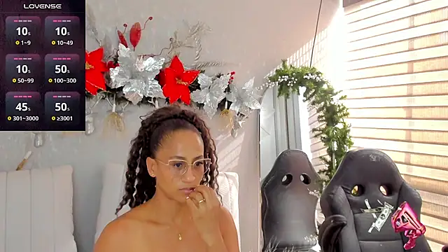 EmmaFerrary online show from December 21, 8:16 pm