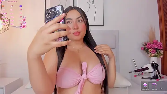 Snapshot of dulcepatersson1_ chatting on February 14, 3:22 am dulcepatersson1 online show from February 14, 3:22 am