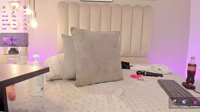 Snapshot of dulcepatersson1_ chatting on March 22, 5:28 am dulcepatersson1 online show from March 22, 5:28 am