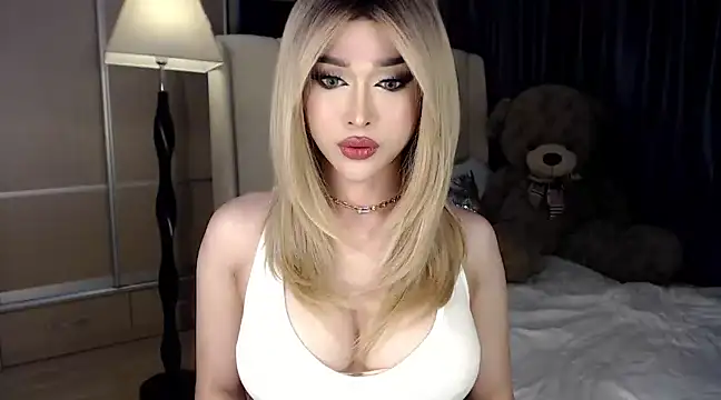 Snapshot of KeenMazikeen69 chatting on January 15, 8:05 pm KeenMazikeen69 online show from January 15, 8:05 pm