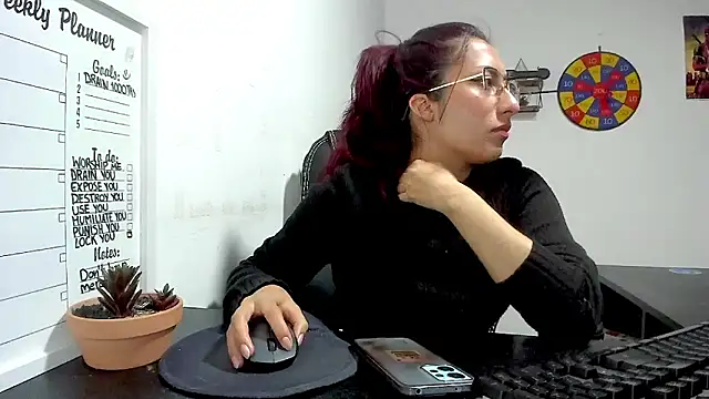 Snapshot of Scarlett_Sen chatting on December 2, 5:04 pm Scarlett Sen online show from December 2, 5:04 pm