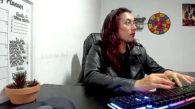 Snapshot of Scarlett_Sen chatting on December 3, 3:00 pm Scarlett Sen online show from December 3, 3:00 pm