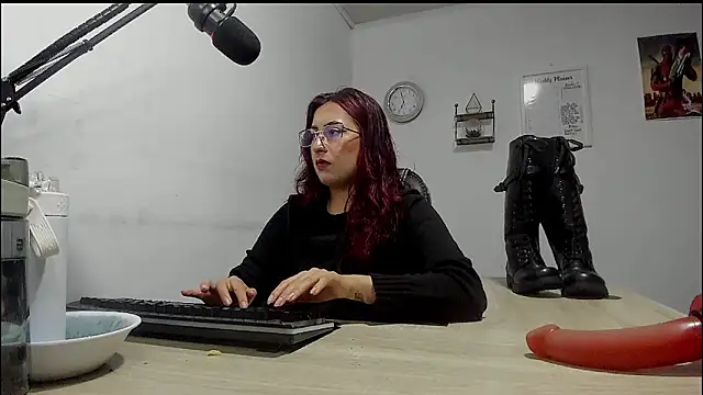 Snapshot of Scarlett_Sen chatting on February 26, 4:03 pm Scarlett Sen online show from February 26, 4:03 pm