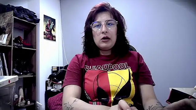 Snapshot of Scarlett_Sen chatting on May 18, 2:34 pm Scarlett Sen online show from May 18, 2:34 pm