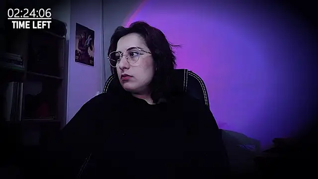 Snapshot of Scarlett_Sen chatting on June 15, 2:30 pm Scarlett Sen online show from June 15, 2:30 pm