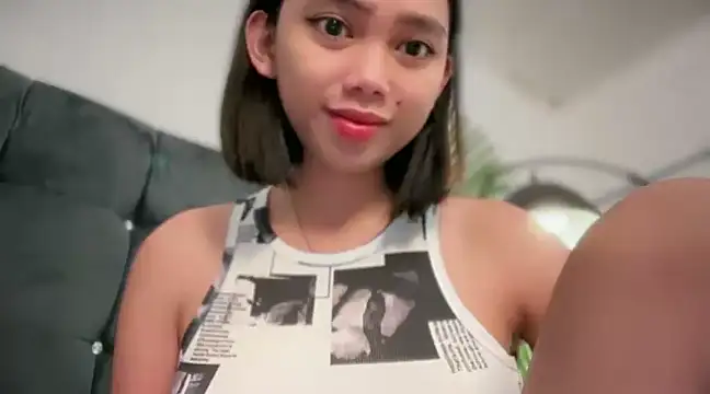 GenesisCastillano online show from March 14, 5:02 pm