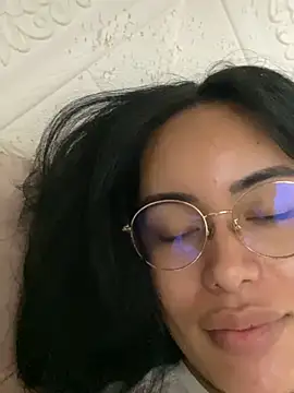 Snapshot of HeavenlyStar chatting on January 9, 2:43 am HeavenlyStar online show from January 9, 2:43 am