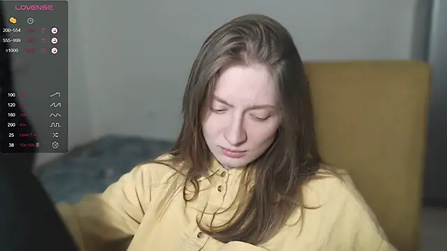 mollytuck online show from December 8, 5:01 pm