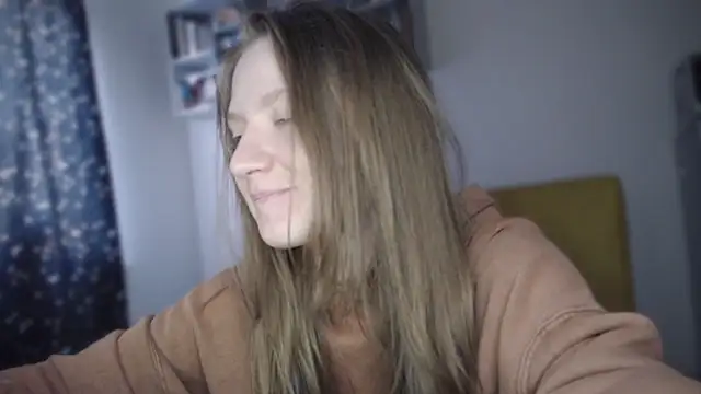 mollytuck online show from January 12, 10:34 am