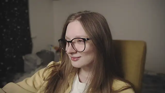 mollytuck online show from February 2, 2:02 pm