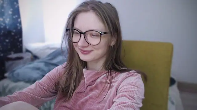 mollytuck online show from February 8, 9:24 am