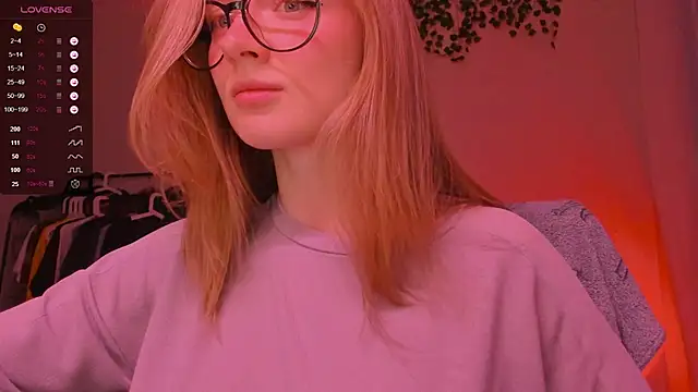 mollytuck online show from October 3, 3:53 pm