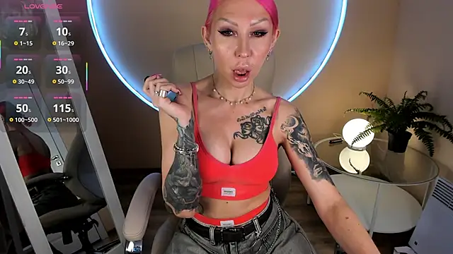 Snapshot of JessicaJane_ chatting on June 4, 9:43 pm JessicaJane online show from June 4, 9:43 pm