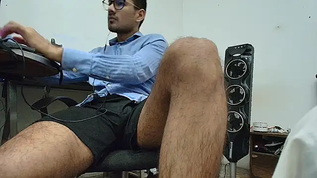 Snapshot of x-sebastian chatting on February 16, 3:52 pm x-sebastian online show from February 16, 3:52 pm