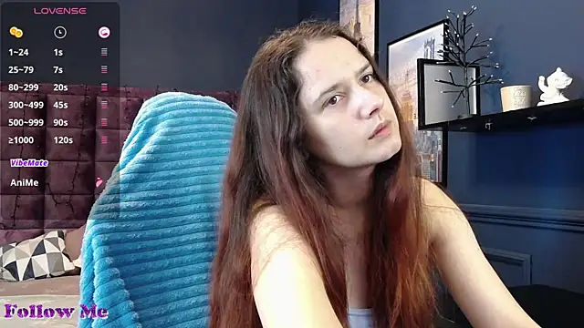 iris nikhols online show from July 12, 10:45 pm