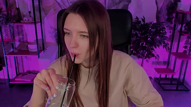 Snapshot of JennyDens chatting on January 2, 8:49 am JennyDens online show from January 2, 8:49 am