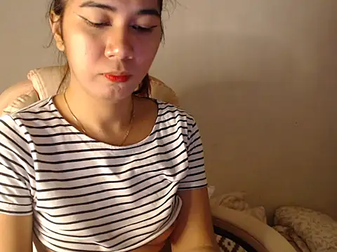 TransPetite1 online show from March 21, 5:54 am