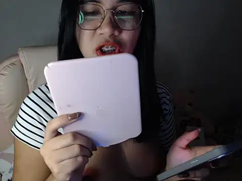 TransPetite1 online show from November 14, 2:32 am