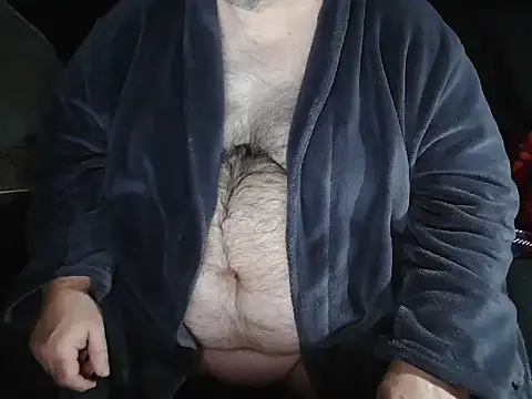 Snapshot of onkelgrau65 chatting on January 8, 12:02 am onkelgrau65 online show from January 8, 12:02 am