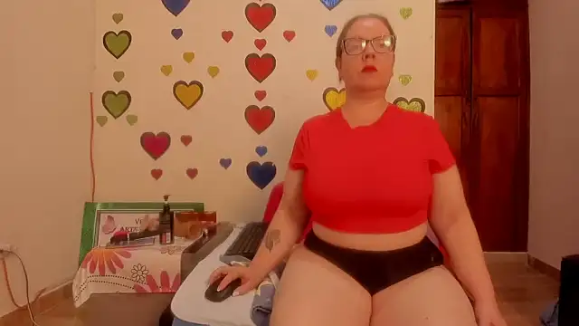 Snapshot of BarbaraFight chatting on July 17, 11:20 pm BarbaraFight online show from July 17, 11:20 pm