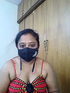 sexynayan23 online show from May 3, 5:57 am