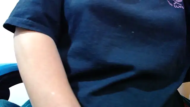 Snapshot of klylls_squirt_ chatting on November 12, 8:19 pm klylls squirt online show from November 12, 8:19 pm