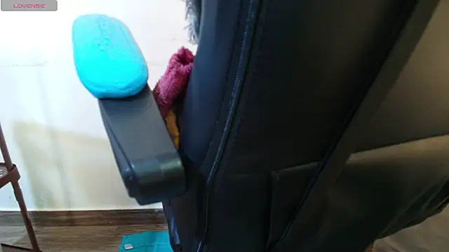 Snapshot of klylls_squirt_ chatting on June 30, 7:37 pm klylls squirt online show from June 30, 7:37 pm