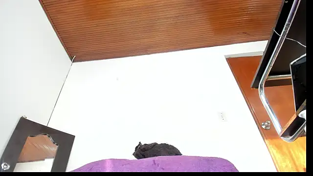 emely exotic online show from January 18, 12:57 pm