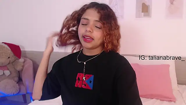 ValienteGirl  online show from March 2, 4:28 am