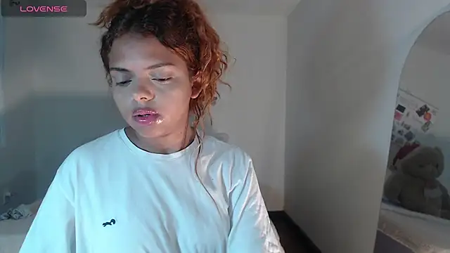 ValienteGirl  online show from December 1, 12:15 am