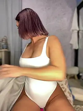 AprilRae  online show from January 17, 6:18 am