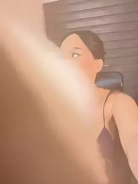 Little Amber6 online show from December 18, 5:04 am