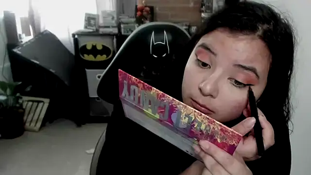 aika-dreams online show from February 25, 1:10 pm