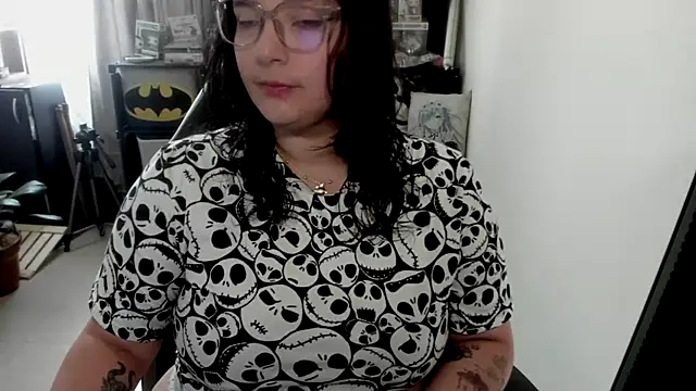 aika-dreams online show from March 13, 1:51 pm