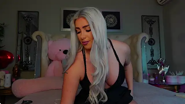 Squirt Tanya online show from February 15, 11:25 pm