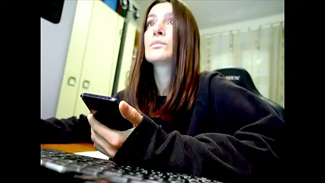 Snapshot of GodlyTheia chatting on February 7, 11:58 am GodlyTheia online show from February 7, 11:58 am