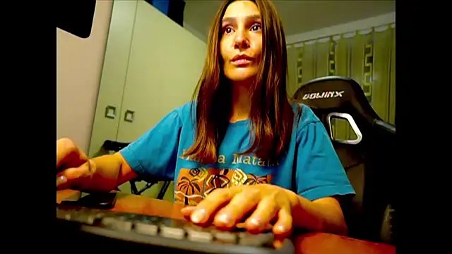 Snapshot of GodlyTheia chatting on April 15, 7:21 pm GodlyTheia online show from April 15, 7:21 pm