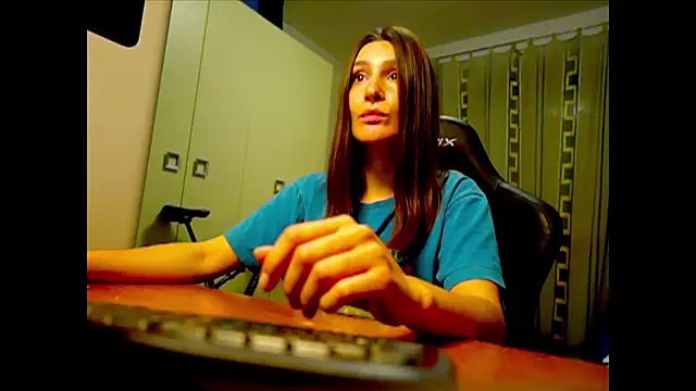 Snapshot of GodlyTheia chatting on April 15, 7:58 pm GodlyTheia online show from April 15, 7:58 pm