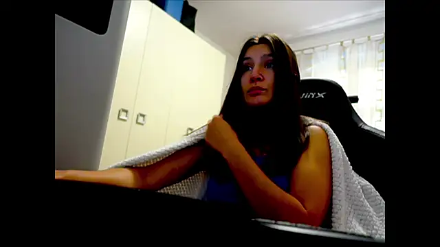 Snapshot of GodlyTheia chatting on May 20, 3:40 pm GodlyTheia online show from May 20, 3:40 pm