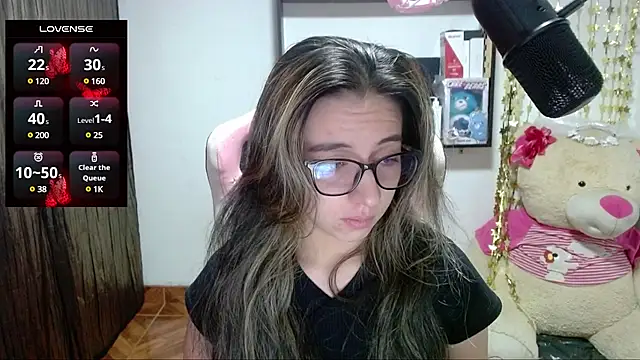 Maggie Fox3 online show from February 24, 3:02 am