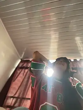 stormytt  online show from October 14, 7:03 pm